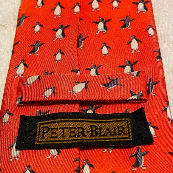 Brand New Super Stylish Tie By PETER BLAIR - Picture 4 of 4